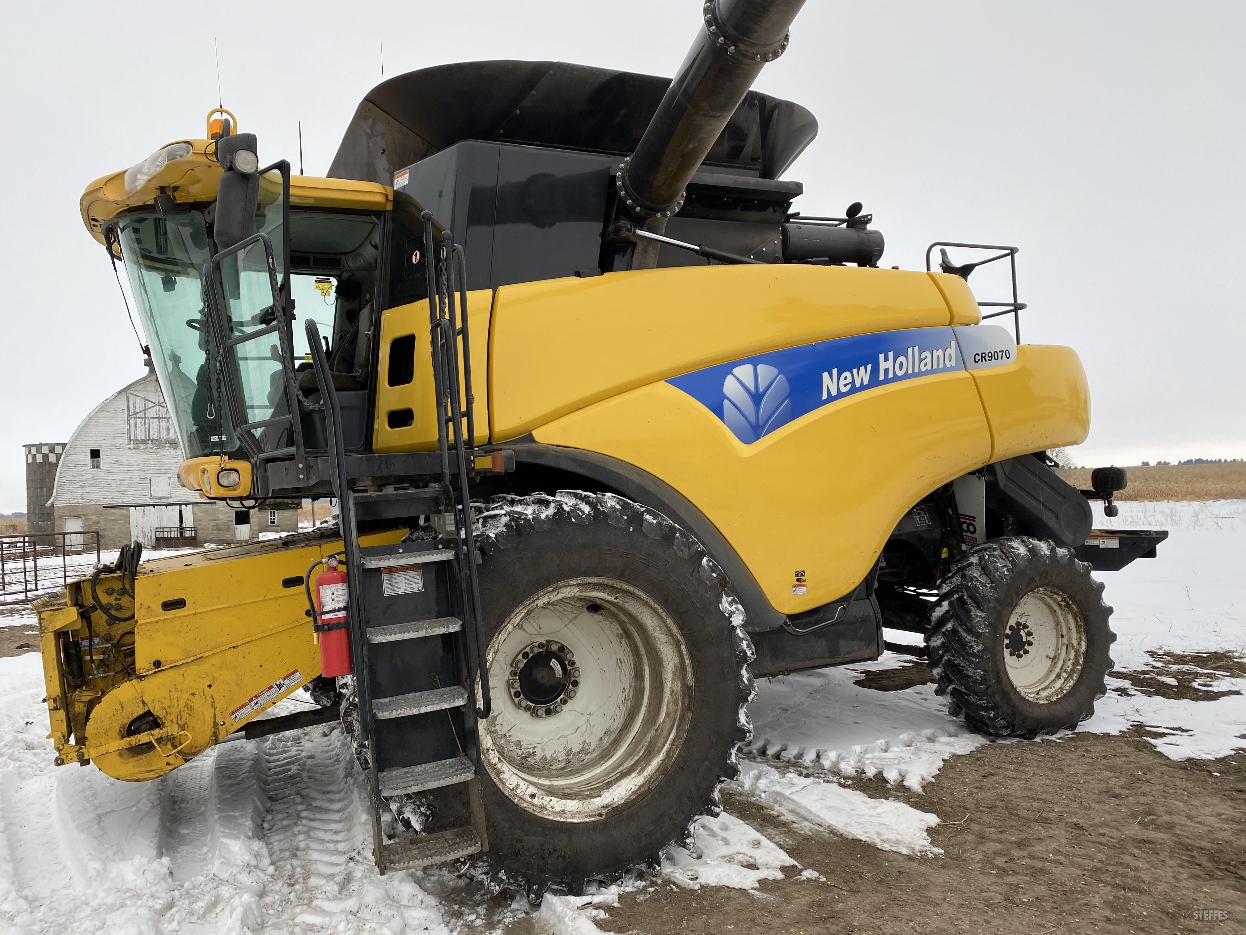2011 New Holland Twin Rotor CR9070